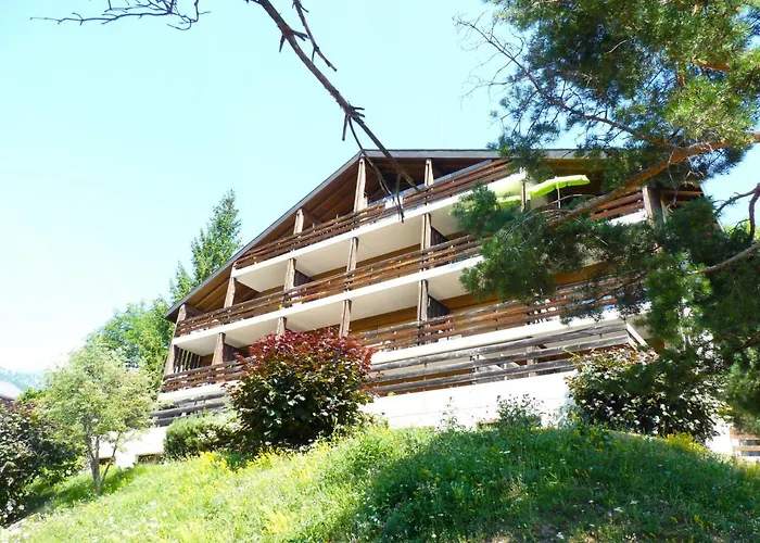 Centaure A Rs 3 By Interhome *